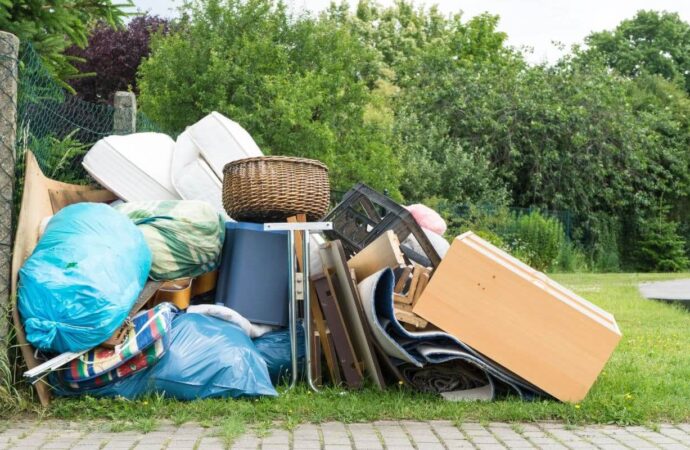 Residential Junk Removal-Singer Island Junk Removal and Trash Haulers